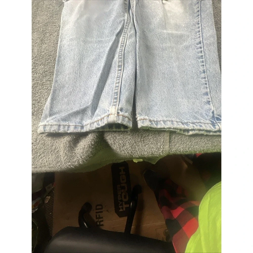 Vintage 90s Levi's 550 Distressed Mens Jeans, 36W 34L, Relaxed Fit Tapered‎ Leg